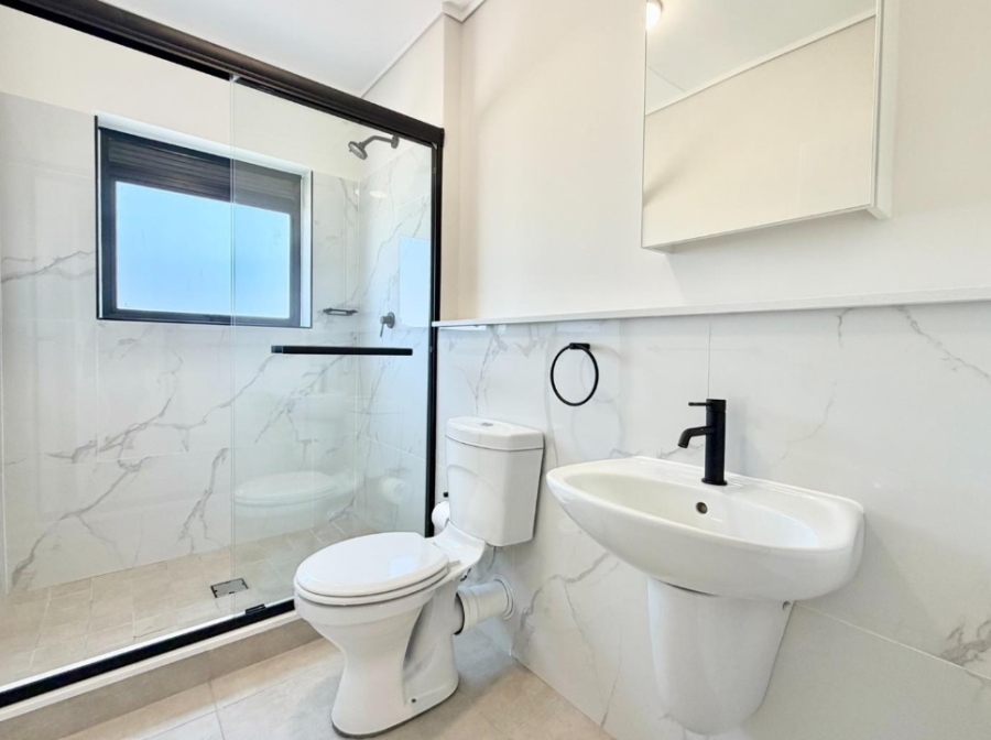 To Let 1 Bedroom Property for Rent in Richwood Western Cape